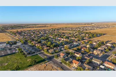 2715 E Avenue J6, Lancaster, CA 93535 - Photo 43