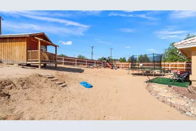 10593 Orchid, Hesperia, CA 92345 - Photo 3