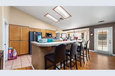 10593 Orchid, Hesperia, CA 92345 - Photo 11