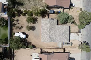 13423 Palm St, Oak Hills, CA 92344 - Photo 37