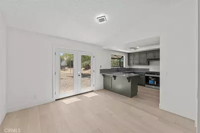 13423 Palm, Oak Hills, CA 92344 - Photo 9