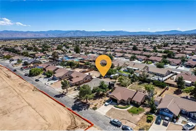 13423 Palm, Oak Hills, CA 92344 - Photo 35