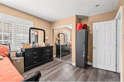 827 W 104th Place, Los Angeles, CA 90044 - Photo 13