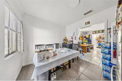 9614 Graham Ave, Los Angeles, CA 90002 - Photo 19