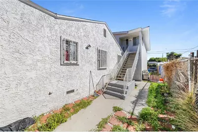 9614 Graham Ave, Los Angeles, CA 90002 - Photo 37