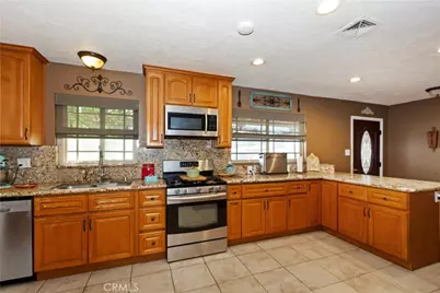 8829 California, Riverside, CA 92503 - Photo 7