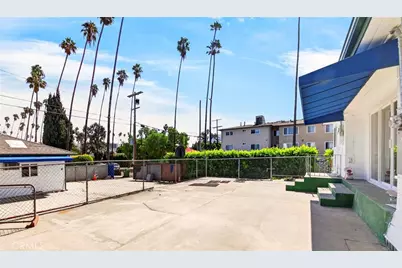 184 S Harvard Boulevard, Los Angeles, CA 90004 - Photo 35