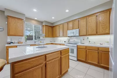 1568 Yeats, San Jacinto, CA 92583 - Photo 17