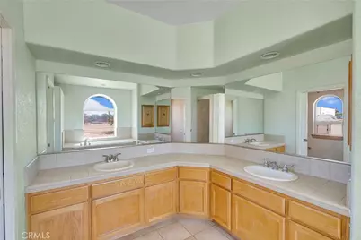 12771 Elm, Oak Hills, CA 92344 - Photo 23