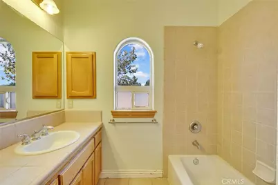 12771 Elm, Oak Hills, CA 92344 - Photo 31
