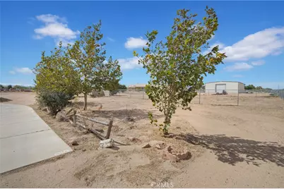 12771 Elm, Oak Hills, CA 92344 - Photo 39