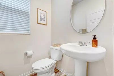 11809 Vienna, Los Angeles, CA 90047 - Photo 23