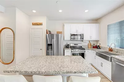 11809 Vienna, Los Angeles, CA 90047 - Photo 7