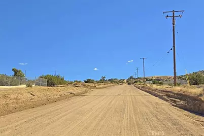 85 Valley Vista Avenue, Apple Valley, CA 92308 - Photo 5