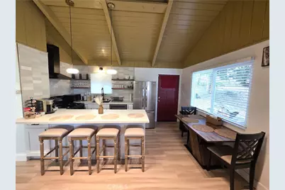 738 W Victoria Court, Lake Arrowhead, CA 92352 - Photo 19