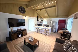 738 W Victoria Ct, Lake Arrowhead, CA 92352 - Photo 17
