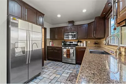 2916 S Del Norte Avenue, Ontario, CA 91761 - Photo 5