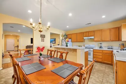 14242 Caballo Ct, Victorville, CA 92394 - Photo 7