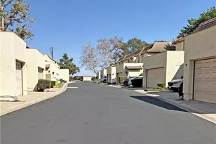 818 Lancaster, Claremont, CA 91711 - Photo 31
