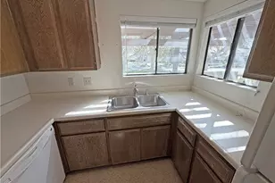818 Lancaster, Claremont, CA 91711 - Photo 11