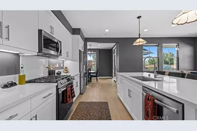 102 Fayette Court, Claremont, CA 91711 - Photo 15