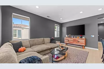 102 Fayette Court, Claremont, CA 91711 - Photo 7