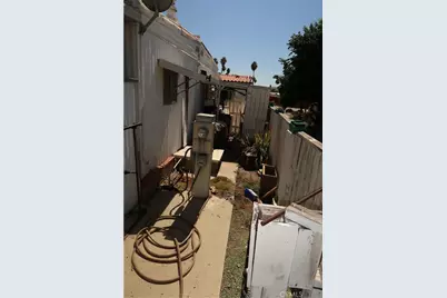 765 S Lyon, Hemet, CA 92543 - Photo 5