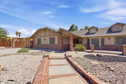 19989 Cronese, Apple Valley, CA 92308 - Photo 3