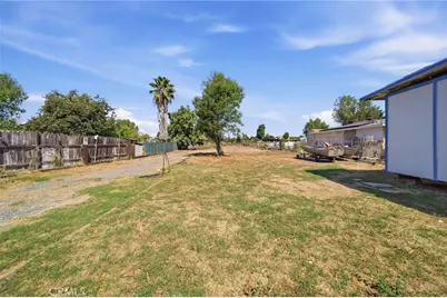 230 W Philadelphia, Ontario, CA 91762 - Photo 31