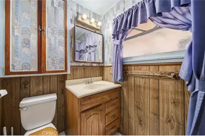 230 W Philadelphia, Ontario, CA 91762 - Photo 21
