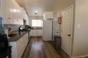 16422 Tolowa Rd, Apple Valley, CA 92307 - Photo 9