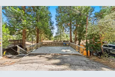 613 E Victoria Court, Lake Arrowhead, CA 92352 - Photo 3