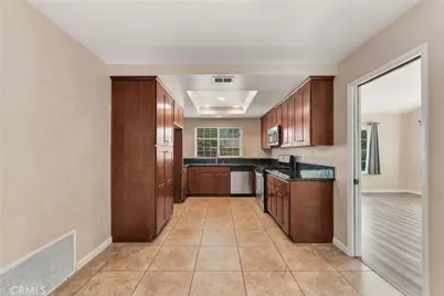 677 Highland Court, Upland, CA 91786 - Photo 9