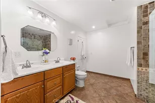 8847 White Oak Ave, Sherwood Forest, CA 91325 - Photo 41