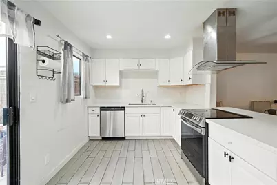 14937 Sherman Way #7, Van Nuys, CA 91405 - Photo 9