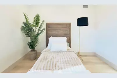 18020 Gerritt Place, Cerritos, CA 90703 - Photo 17