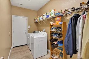 9274 Begonia Ave, Hesperia, CA 92344 - Photo 23