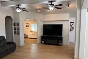 140 W Pioneer Ave, Redlands, CA 92374 - Photo 3