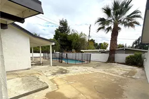 13658 Garrick Ave, Sylmar, CA 91342 - Photo 15