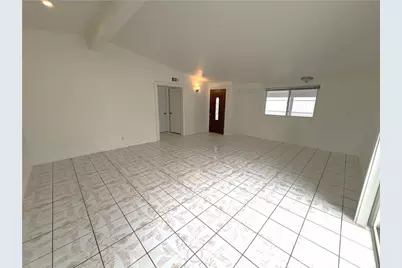 13658 Garrick Avenue, Sylmar, CA 91342 - Photo 5