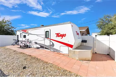 14575 Tonikan Road, Apple Valley, CA 92307 - Photo 27