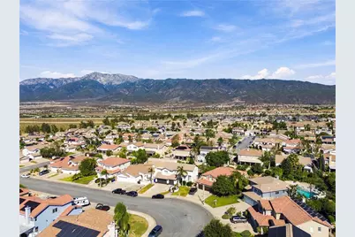 15040 Elkhorn Dr, Fontana, CA 92336 - Photo 21