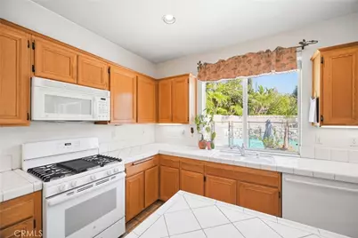 15040 Elkhorn Dr, Fontana, CA 92336 - Photo 9