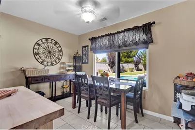 12650 Shorewood Lane, Victorville, CA 92392 - Photo 17