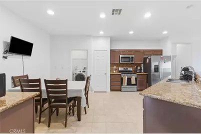 11767 Trailwood Street, Victorville, CA 92392 - Photo 17
