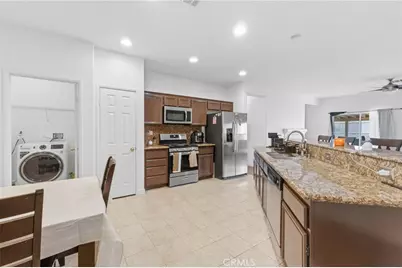 11767 Trailwood Street, Victorville, CA 92392 - Photo 23