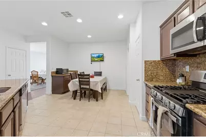11767 Trailwood Street, Victorville, CA 92392 - Photo 25