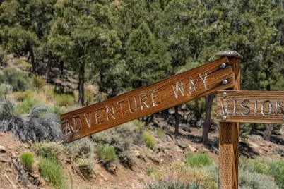 550 Eagle Ridge Rd, Big Bear City, CA 92314 - Photo 15