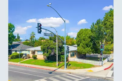 309 N Cambridge Avenue, Claremont, CA 91711 - Photo 5