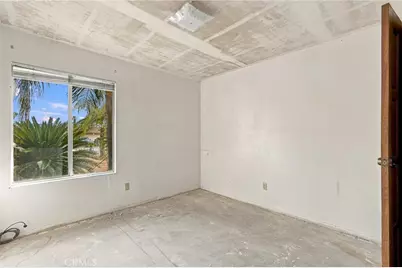 17710 Malaga Drive, Fontana, CA 92336 - Photo 19